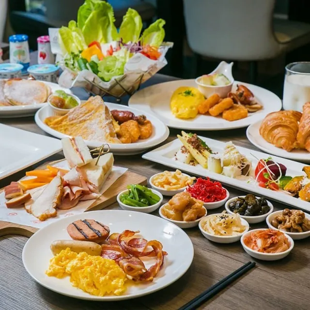 【凱達大飯店】百宴自助餐廳自助式早餐券2人$1060(餐券售價960現場+100即可使用)