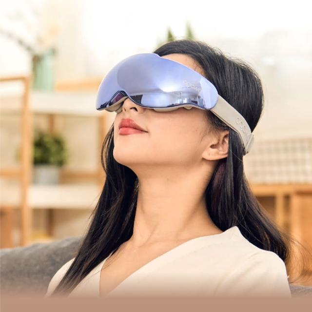 OGAWA 奧佳華 OY-0301C 眼部按摩機，專為現代人設計的眼部護理神器！採用震動穴位按摩、溫熱舒緩與音樂播放功能，輕鬆緩解眼部疲勞。充電式設計，1200mAh電池容量，10分鐘定時使用，尺寸24.5x12.5x9.8cm，重量僅0.7kg，便攜輕巧。支援星灰、紫藍、極光多色系，中國製造，BSMI認證R39521，1年保固，由臺灣奧佳華國際有限公司進口。完美適合長時間使用3C產品的您，享受專業眼部spa！