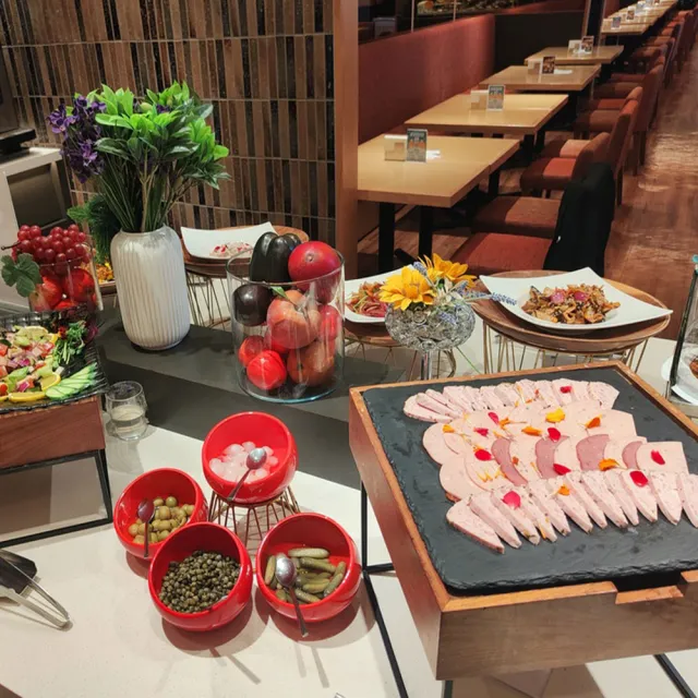 【格拉斯麗台北飯店】2026年新券!啤酒不加價喝到飽！枝仔冰城★雙人平日午餐吃到飽(假日午餐+400)