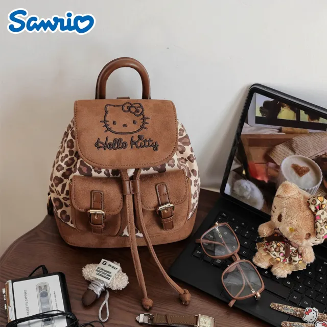 【SANRIO 三麗鷗】雙11 凱蒂貓麂皮豹紋便攜後背包雙肩包(Hello Kitty)