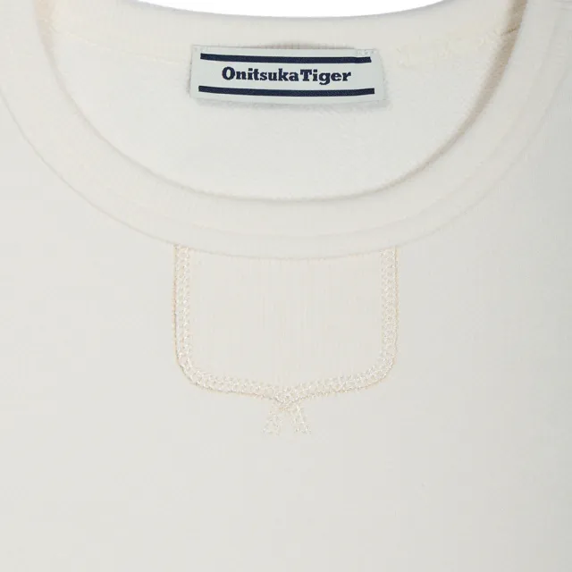 【Onitsuka Tiger】鬼塚虎-LOGO 小標米白色寬鬆長袖上衣(2183B601-700)