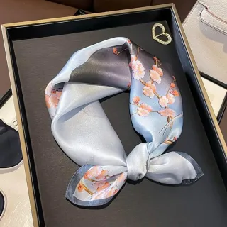 【JC Collection】☆台灣現貨☆韓國印花梅花純蠶絲柔軟舒適方巾絲巾｜四季百搭