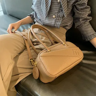 【EMMA SUE】雙11 保齡球包 小包包 奶茶色包包 新款包包 軟皮吐司包 小眾設計 腋下包 復古枕頭包