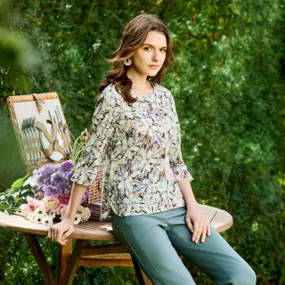 【MYVEGA 麥雪爾】純棉水墨花卉印花七分袖上衣-綠