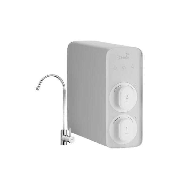 OASIS 600G 型號 US-101K 櫥下型淨水器，採用 RO 600G 專用濾芯組，提供 5 公升以上日產能，高效濾除雜質，確保純淨飲用水。臺灣原裝生產，BSMI 許可字號 R3B894，正規公司貨，享 1 年保固。龍頭顏色可選玄武黑或冰晶銀，適閤家庭廚房安裝，安裝簡易，持續供應健康好水。