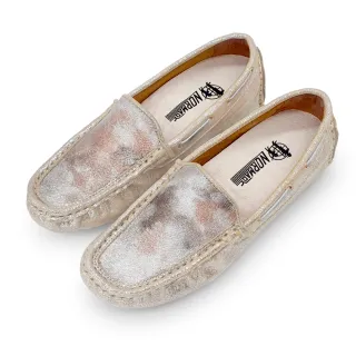 【Normady 諾曼地】女鞋 避震減壓 豆豆鞋 真皮鞋 雅緻銀霧光澤雲彩磁力足弓支撐真皮豆豆鞋(銀河金)