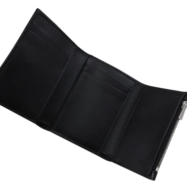 【CELINE】Fine Strap 簡約燙銀LOGO粒面小牛皮扣式三折短夾(黑)