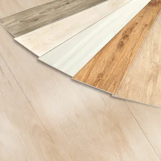 【樂嫚妮】4坪/韓國製免膠仿木紋地板-加大款 木地板 LVT塑膠地板 防滑耐磨 自由裁切(無痕地板)