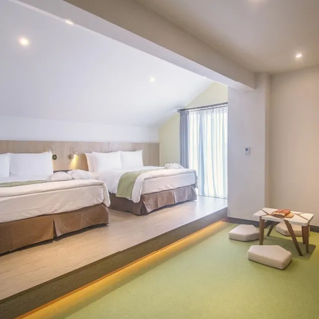 【雀客國際】平日童夢樹屋家庭房二大床含4客早餐(最佳親子飯店)