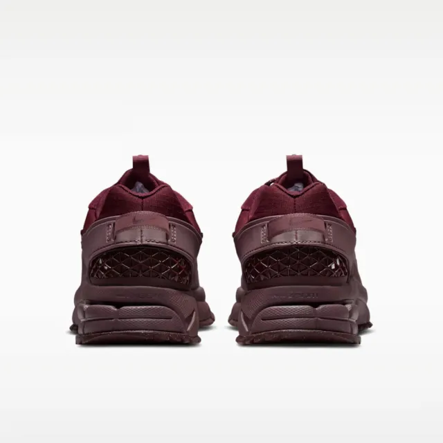 【NIKE 耐吉】W Zoom Vomero Roam 女 運動休閒鞋 防水 緩震 厚底 酒紅(HQ2181-500)