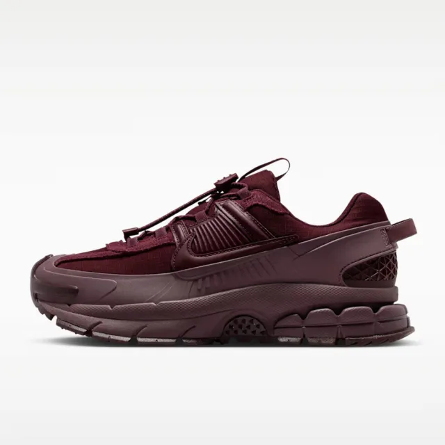 【NIKE 耐吉】W Zoom Vomero Roam 女 運動休閒鞋 防水 緩震 厚底 酒紅(HQ2181-500)