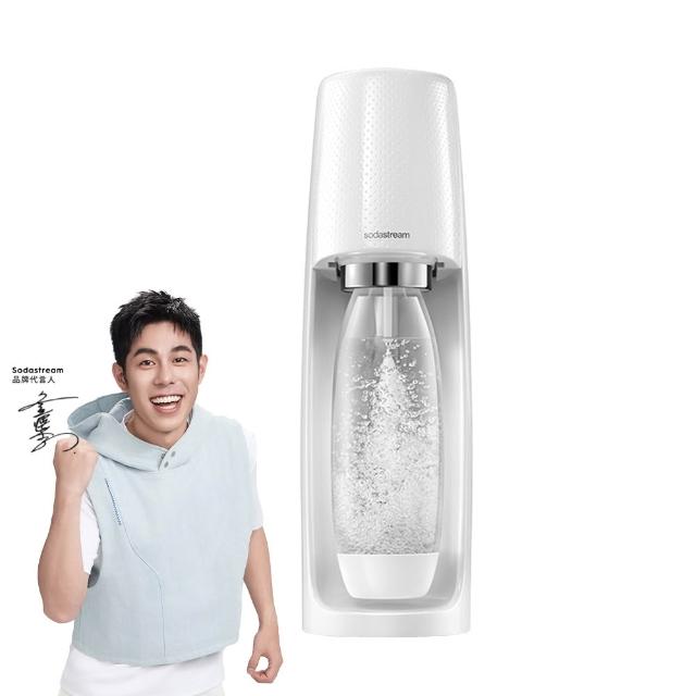  Sodastream Spirit 是 Sodastream 品牌的個人型氣泡水機，專為家庭設計，讓您輕鬆在家製作氣泡水，健康無負擔。支援多種風味氣泡飲品，提供便利的碳酸水體驗，享有 2 年完整保固，品質保證。 
