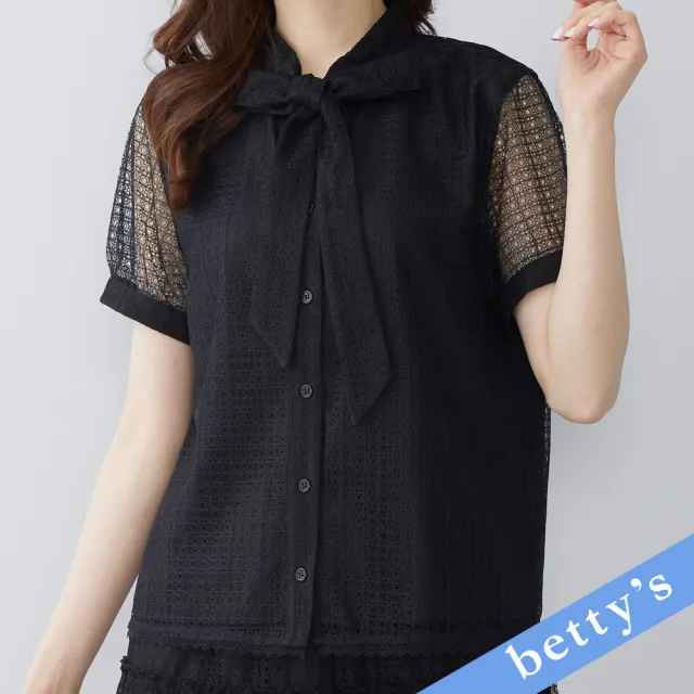 【betty’s 貝蒂思】洞洞蕾絲領口綁帶短袖襯衫(黑色)