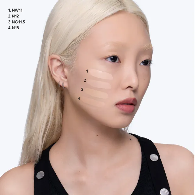 【M.A.C】超持妝霧絲絨氣墊粉餅SPF 50/PA+++(24小時持妝 持色不暗沉_柔霧小黑碟_輕感小黑碟 /防曬)