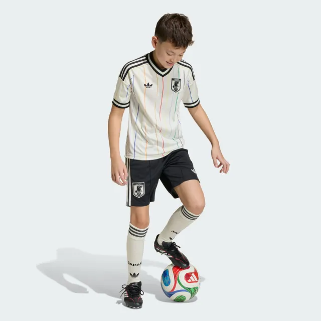 【adidas 愛迪達】世界盃 日本 客場運動短褲 吸濕排汗 童裝 JZ9702
