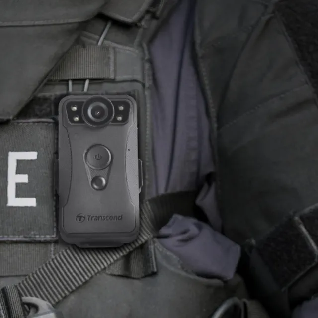 【Transcend 創見】DrivePro Body 30 WiFi紅外線夜視耐久型軍規防摔密錄器攝影機-64GB(TS64GDPB30A)