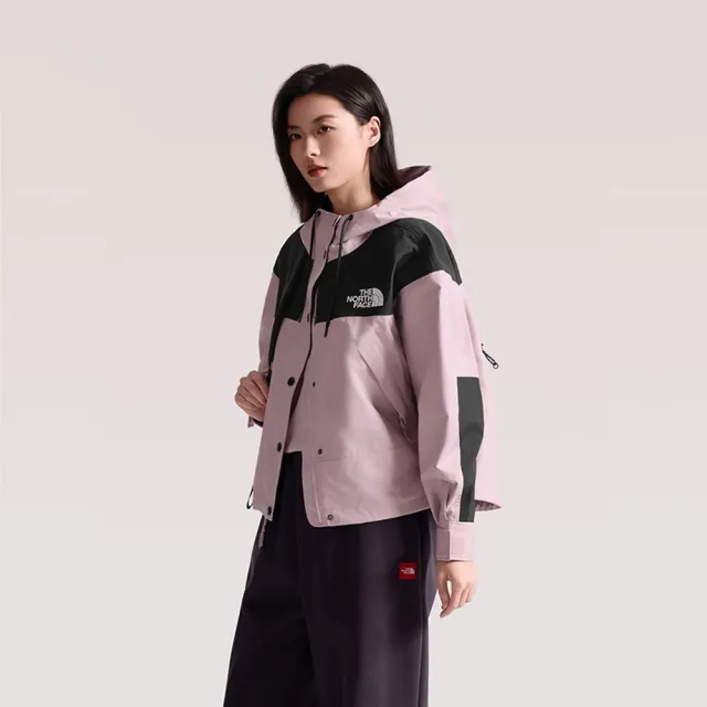 【The North Face】TNF 休閒 運動 DRYVENT防水連帽衝鋒衣 W REIGN ON JACKET - AP 女 粉 (NF0A8FZRF0I)