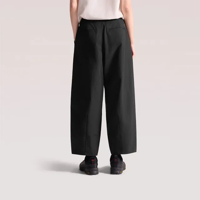 【The North Face】TNF 休閒 運動 防風附腰帶休閒長褲 W MATHER LW PANTS - AP 女 黑 (NF0A8FZWJK3)
