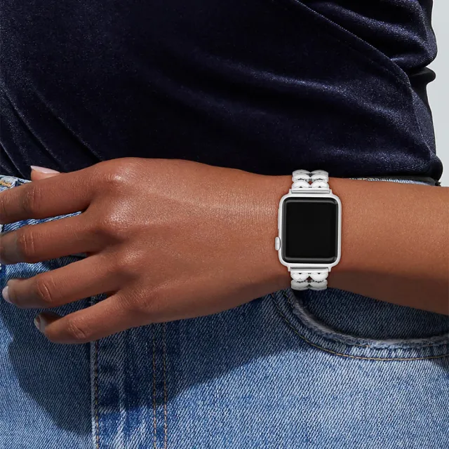 【COACH】Apple Watch 錶帶 38/40/41mm適用 愛心造型不鏽鋼錶帶-銀 送禮 禮物 推薦(不含手錶)