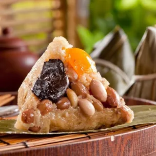 【嘉義福源】★端午早鳥優惠★花生蛋黃香菇肉粽10顆(200g/顆;含運;端午節肉粽)