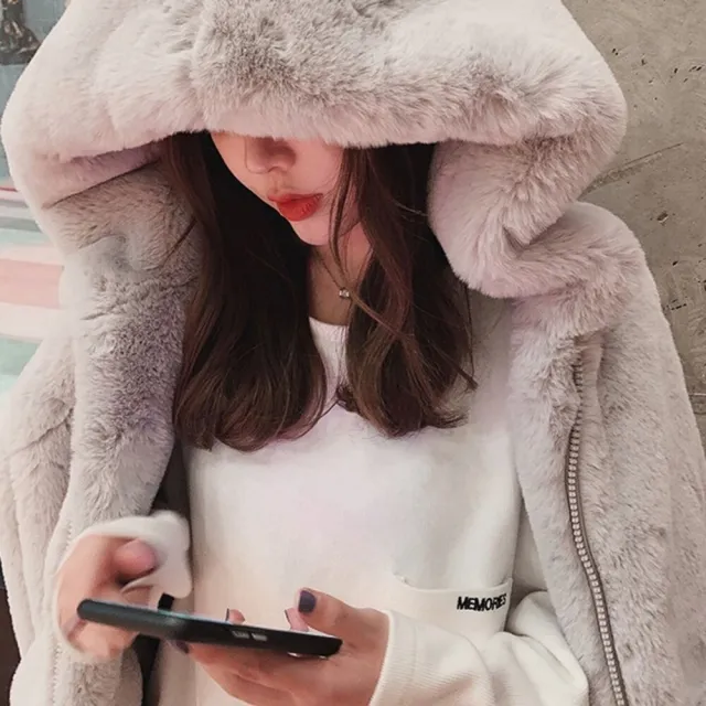 【Uicy】韓國版寬鬆加厚毛毛外套 外套 防曬外套 女裝 上衣 衣 J157