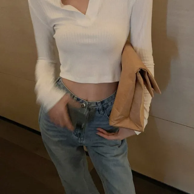 【Uicy】韓版坑條設計感V領長袖上衣 長袖上衣長袖t恤衣服女 W288