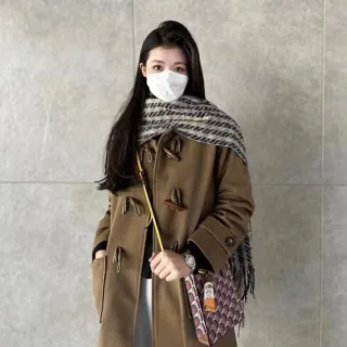 【Uicy】韓版牛角扣大衣 外套防曬外套女裝上衣衣服 J263