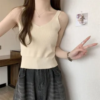 【Uicy】韓版氣質V領小心機針織背心 小可愛背心衣服女裝 V330