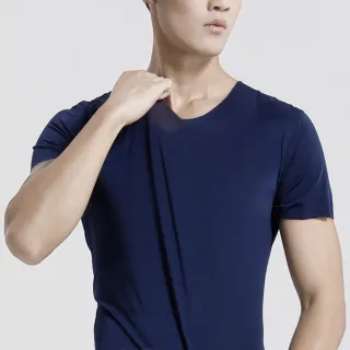【Uicy】韓版冰絲無痕薄款短袖上衣 衣服男裝t恤短袖t恤上 T577