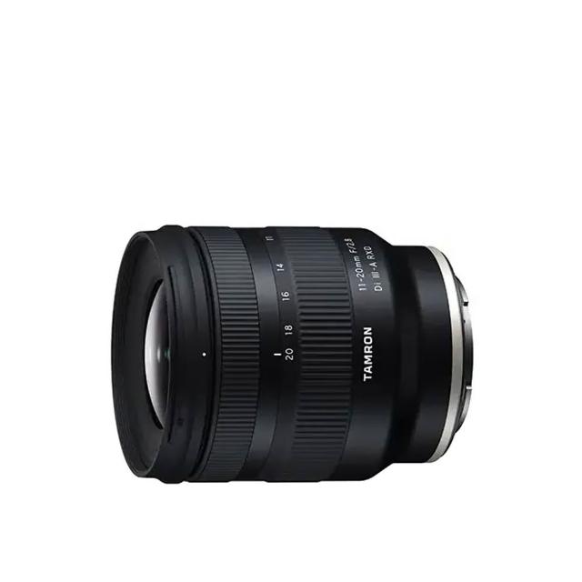 TAMRON騰龍 11-20mm F/2.8 TAMRON 騰龍 11-20mm F/2.8 廣角變焦鏡頭,專為 Sony E-mount 全片幅相機設計,提供超廣角視野與大光圈 F/2.8,適合風景、建築與室內攝影。RXD 馬達確保快速靜音對焦,輕巧耐用。公司貨正品保證,捕捉每刻細膩細節,提升您的攝影創作。