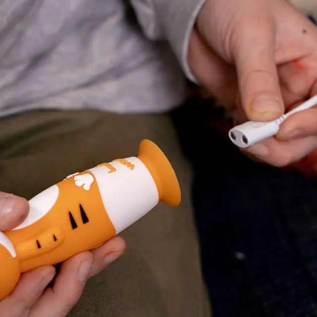 【brush baby】WildOnes 充電式兒童聲波電動牙刷0-10Y+WildOnes系列 替換刷頭4入X2(多款可選)
