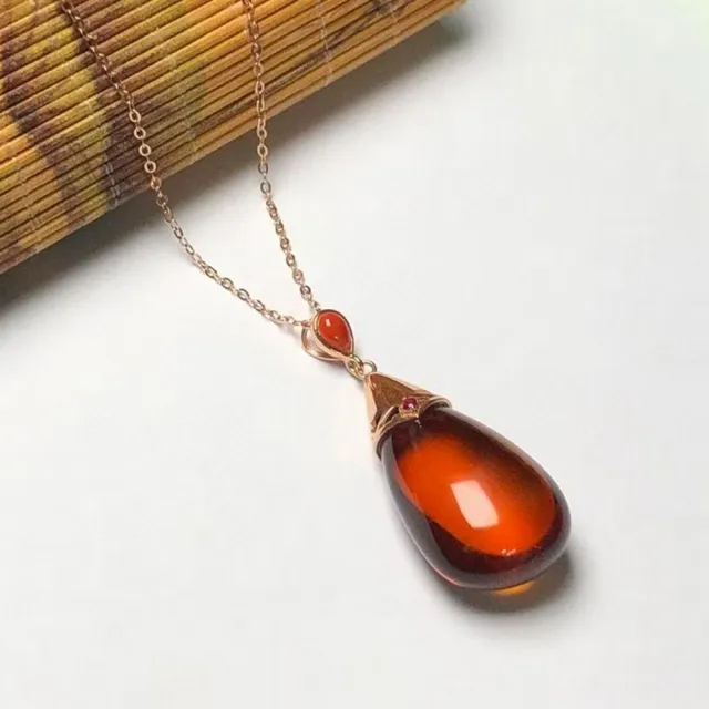 【勝弘珠寶】波羅的海深酒紅血珀立體水滴吊墜