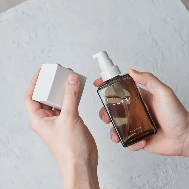 【THREE】平衡基萃水凝露120ml(化妝水/尿囊素)