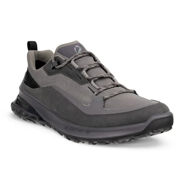 【ecco】ULT-TRN M 奧途真皮摩登運動鞋 男鞋(磁石灰/鐵灰色/黑色 82425461549)