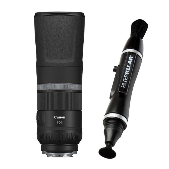 Canon 佳能 RF 800mm f/11 IS STM 超望遠定焦鏡頭，專為 RF 卡口相機設計，擁有極窄視角（對角 03°05′），適合野生動物、運動賽事及天文攝影。鏡頭採用 11 組 8 片光學結構，7 片光圈葉片，提供 f/11 固定光圈與 0.14 倍放大倍率。內建 IS 影像穩定器與 STM 步進馬達，確保精準對焦與穩定拍攝。輕量僅 1,260g，直徑 101.6mm x 長度 281.8mm，95mm 濾鏡尺寸，平行輸入來源，享 12 個月保固，BSMI 許可 D33B24。完美搭載 Canon EOS R 系列，捕捉遙遠細節。