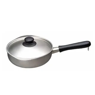 【IUSE】日本製 柳宗理 18-8不鏽鋼單手鍋22cm/霧面/附蓋(符合人體工學．絕佳導熱)