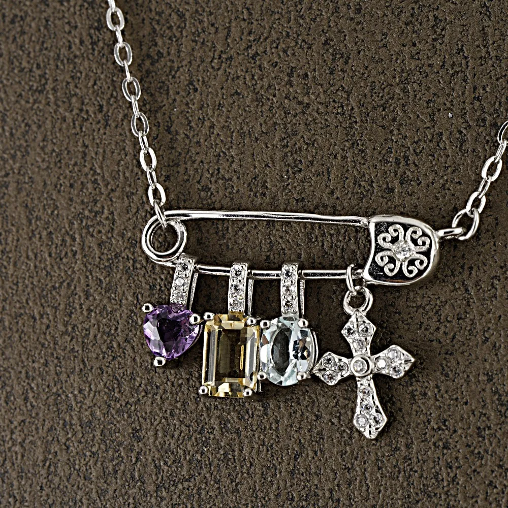 【赫本珠寶】($2699)設計款-別針多寶寶石小掛件十字架項鍊