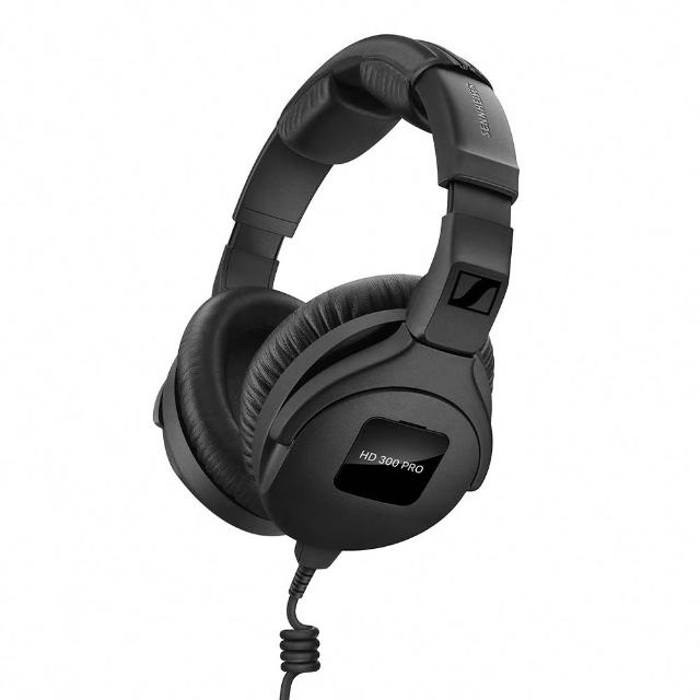 Sennheiser 森海塞爾 HD 300 Pro 專業頭戴式有線耳機，專為監聽與錄音設計，提供出色音質與隔音效果。採用3.5mm輸入端子，線長150cm，重量僅297g，黑色系外觀簡約耐用。靈敏度108dB，無內建麥克風，適用通用作業系統，中國製造，享兩年保固與原廠配件。理想選擇給音樂製作人與音訊愛好者，確保精準聲音表現。