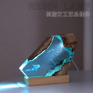 辦公室桌面創意海洋藝術飾品 沉船座頭鯨實木樹脂燈 居家客廳裝飾擺件禮品氛圍燈