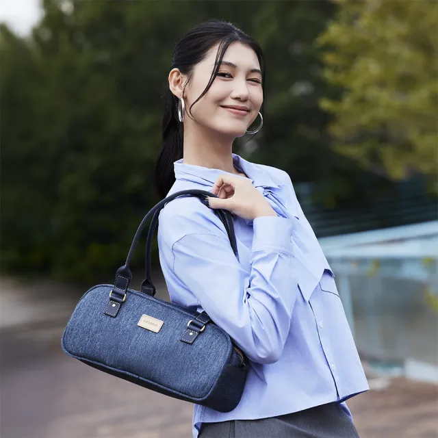 【satana】Denim丹寧牛仔 真皮背帶法棍包 手提 肩背 輕量6.9吋手機 台灣製 SDNN0380-深丹寧藍