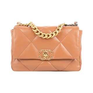 【CHANEL 香奈兒】19金色CC Logo三色鍊帶菱格紋口蓋包_展示品(焦糖色)