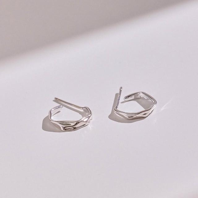 【vacanza】momo 獨家品 不規則折紋 925純銀飾品 純銀耳環(抗過敏 生日禮物)