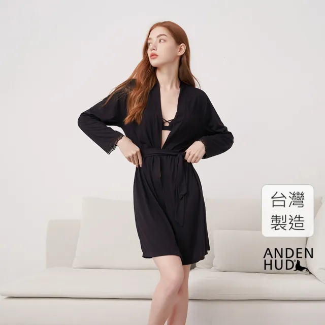 【Anden Hud】罩衫_Soft Clouds．蕾絲拼接腰綁帶睡袍(黑色)
