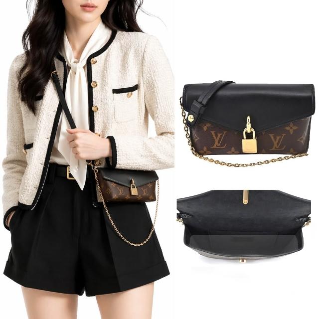 LV LOUIS VUITTON路易威登 M80559 Padlock on Strap 經典 Monogram 帆布鎖扣信封斜背包 經典LV LOUIS VUITTON M80559 Padlock on Strap信封斜揹包,以棕色/咖啡色Monogram帆布製成,搭配皮革材質與鎖扣設計,展現歐系精品風格,適合女性日常出勤與休閒使用。