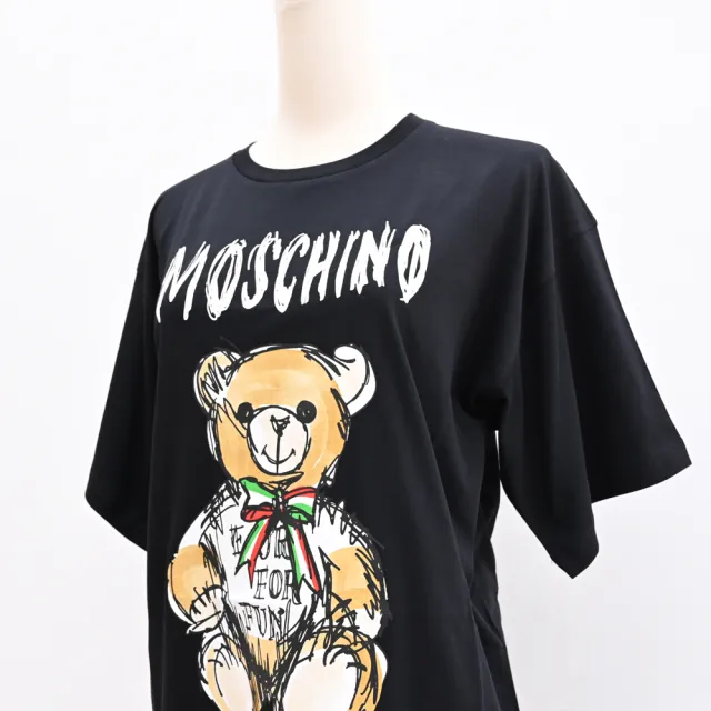 【MOSCHINO】經典滿版小熊燙印插畫棉質短T恤(黑)