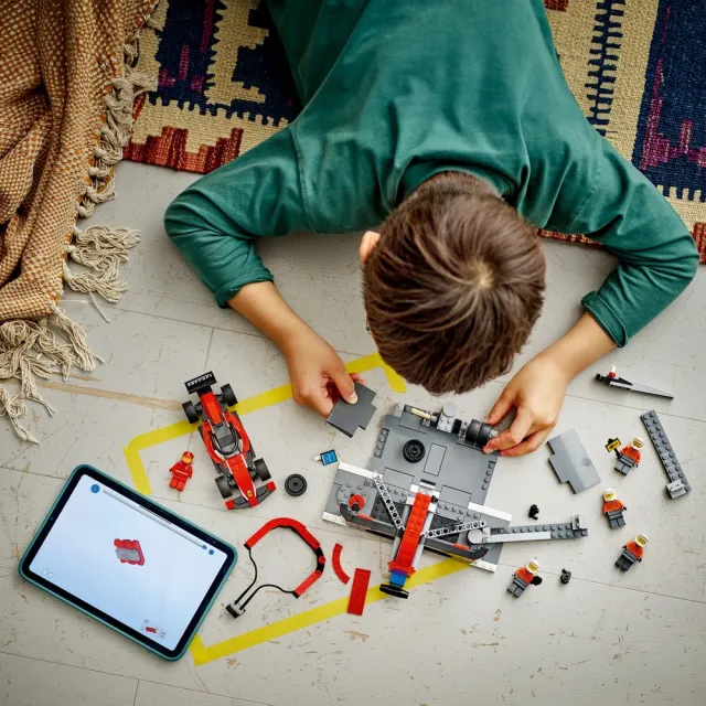 【LEGO 樂高】城市系列 60443 F1維修站、維修人員和 Ferrari 汽車(Formula1 法拉利 賽車玩具 兒童玩具)