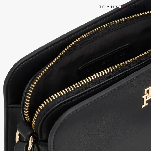 【TOMMY HILFIGER】官方旗艦館標誌飾帶相機包_黑色