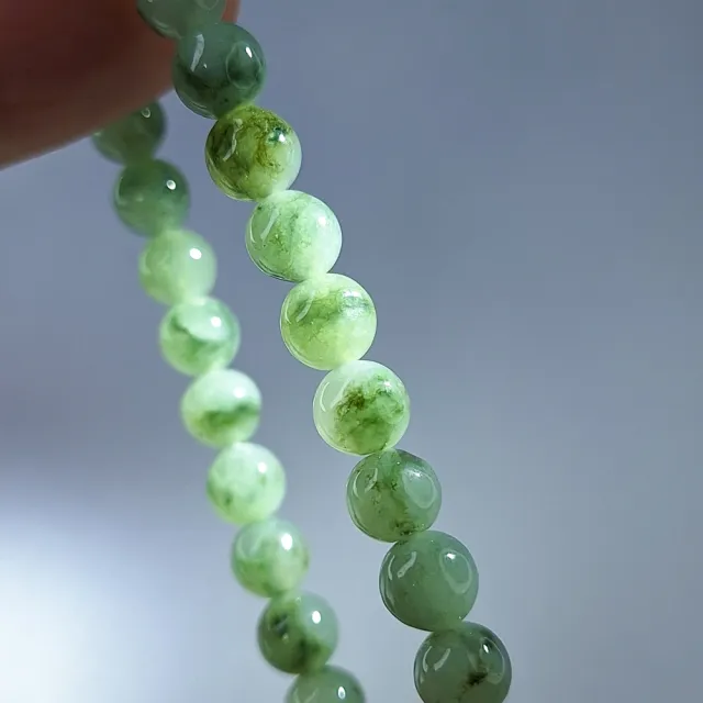 【鵝娘翡翠】天然A貨翡翠 緬甸玉 冰綠飄花手珠 A7792679 翡翠手珠
