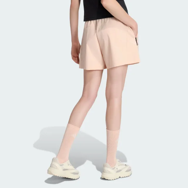 【adidas 愛迪達】Z.N.E.運動短褲 女 KD8462
