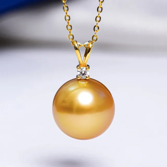 月輝珠寶 14-15mm 天然南洋金珠吊墜 18K金V字設計 鑲嵌單顆鑽石 原色強光海水珍珠項鍊 高級珠寶